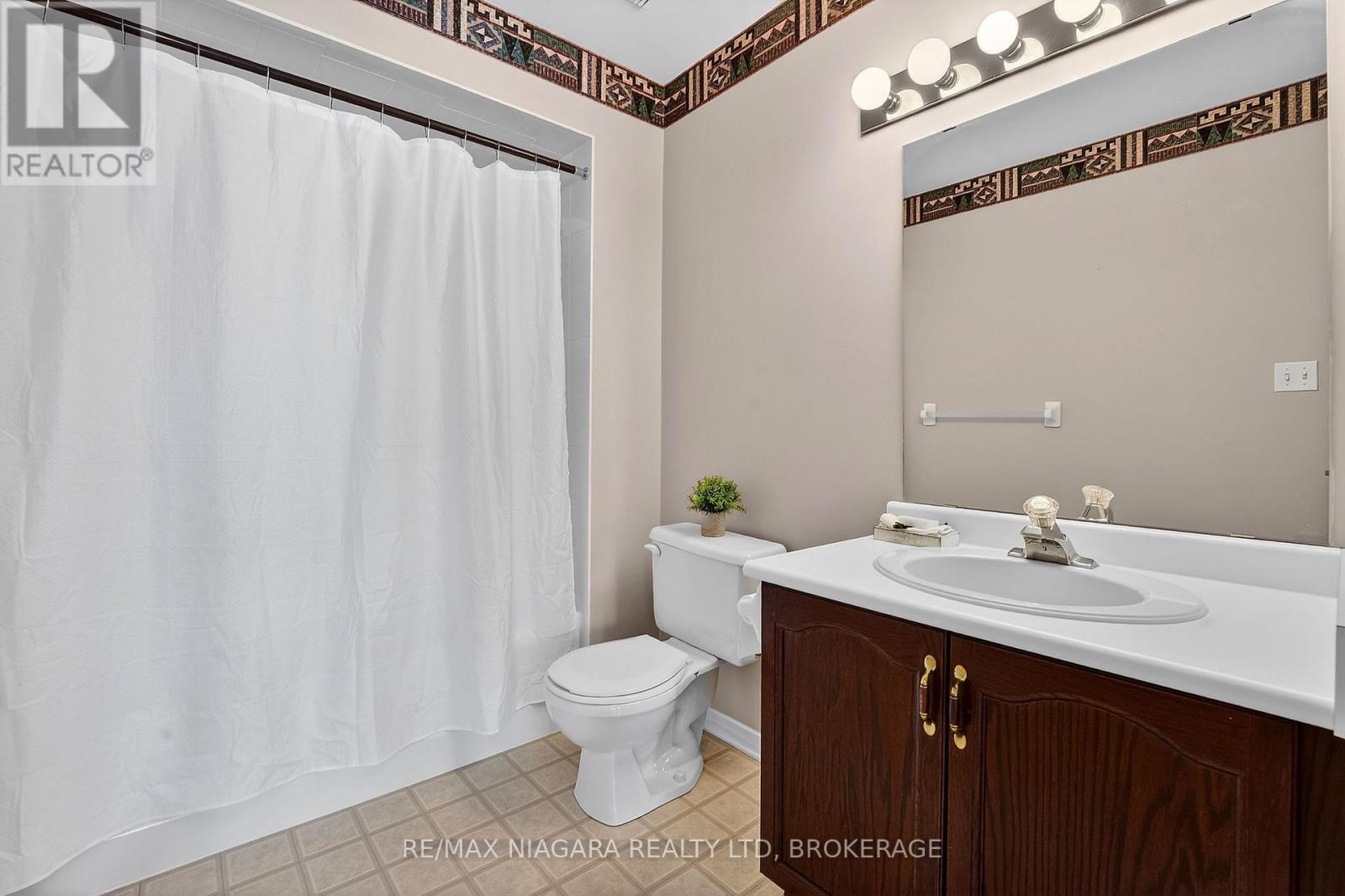 98 Silvercrest Court, Thorold, Ontario  L2V 5B4 - Photo 29 - X12872458