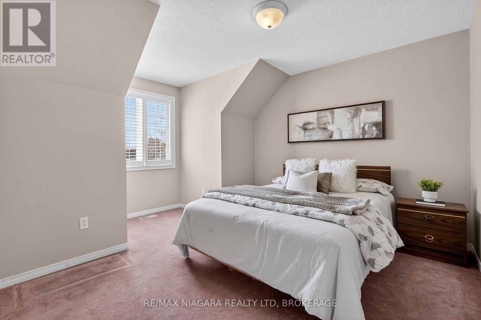 98 Silvercrest Court, Thorold, Ontario  L2V 5B4 - Photo 32 - X12872458