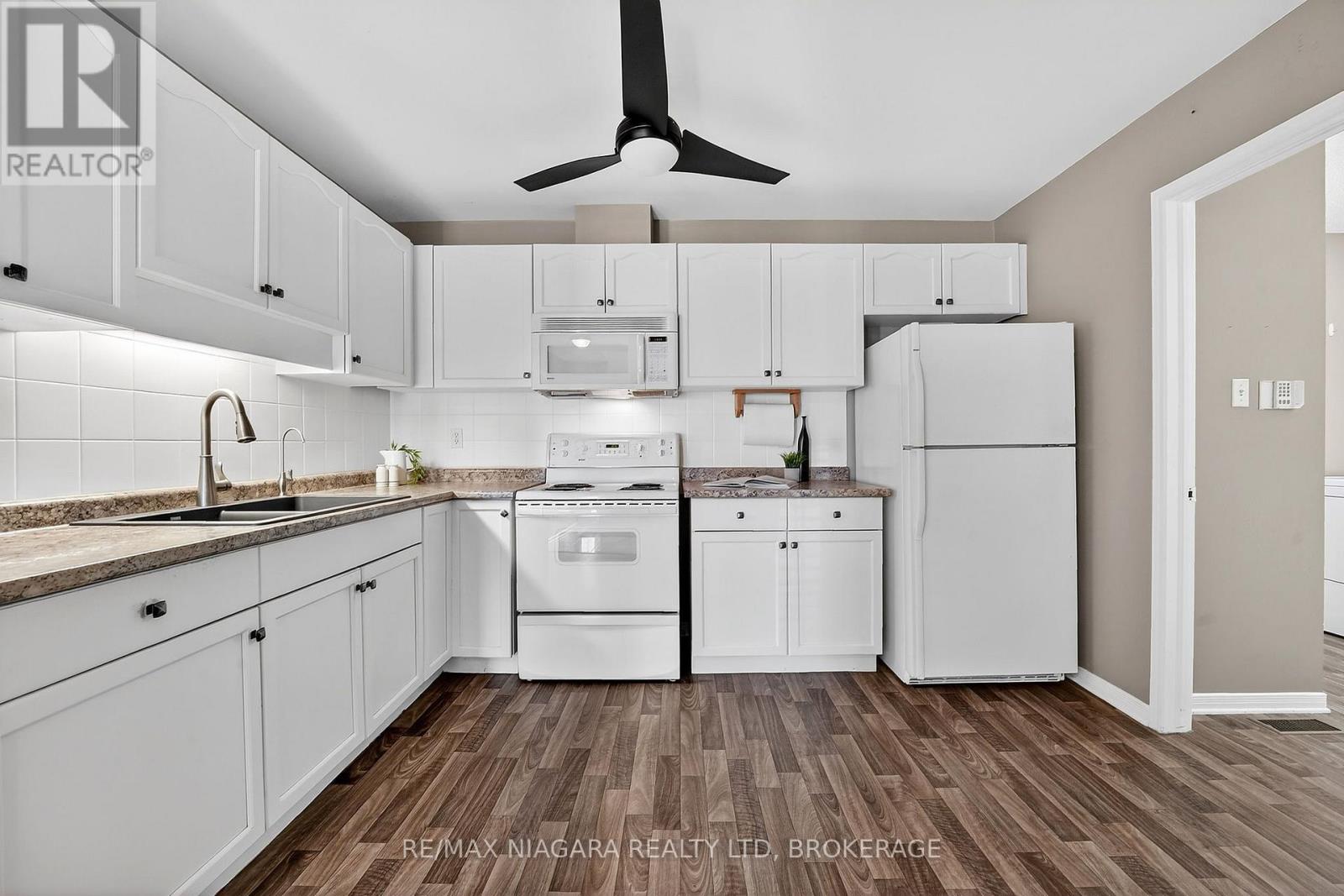 98 Silvercrest Court, Thorold, Ontario  L2V 5B4 - Photo 9 - X12872458