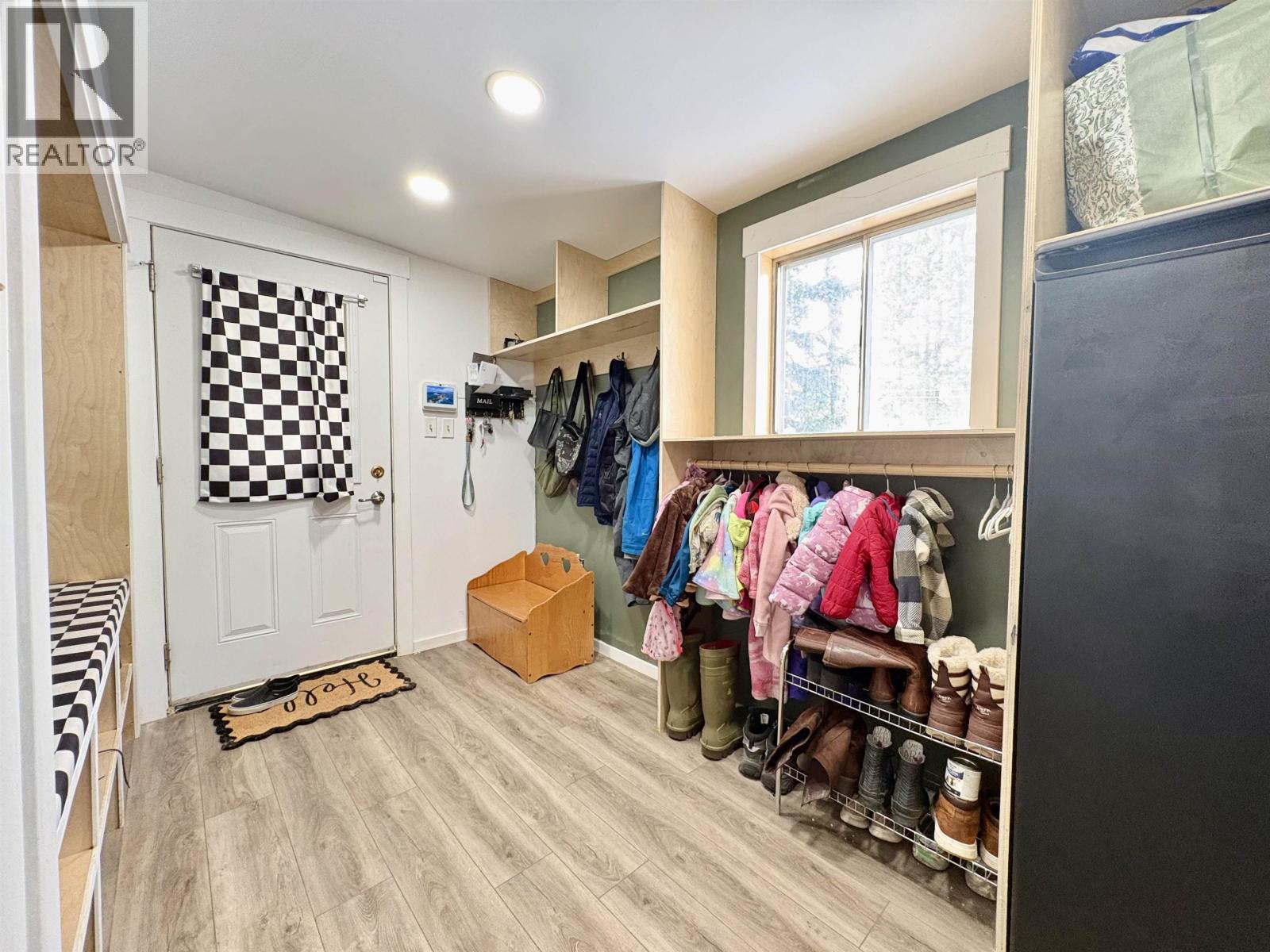 3984 Glendale Drive, Prince George, British Columbia  V2K 2V5 - Photo 2 - R3098823