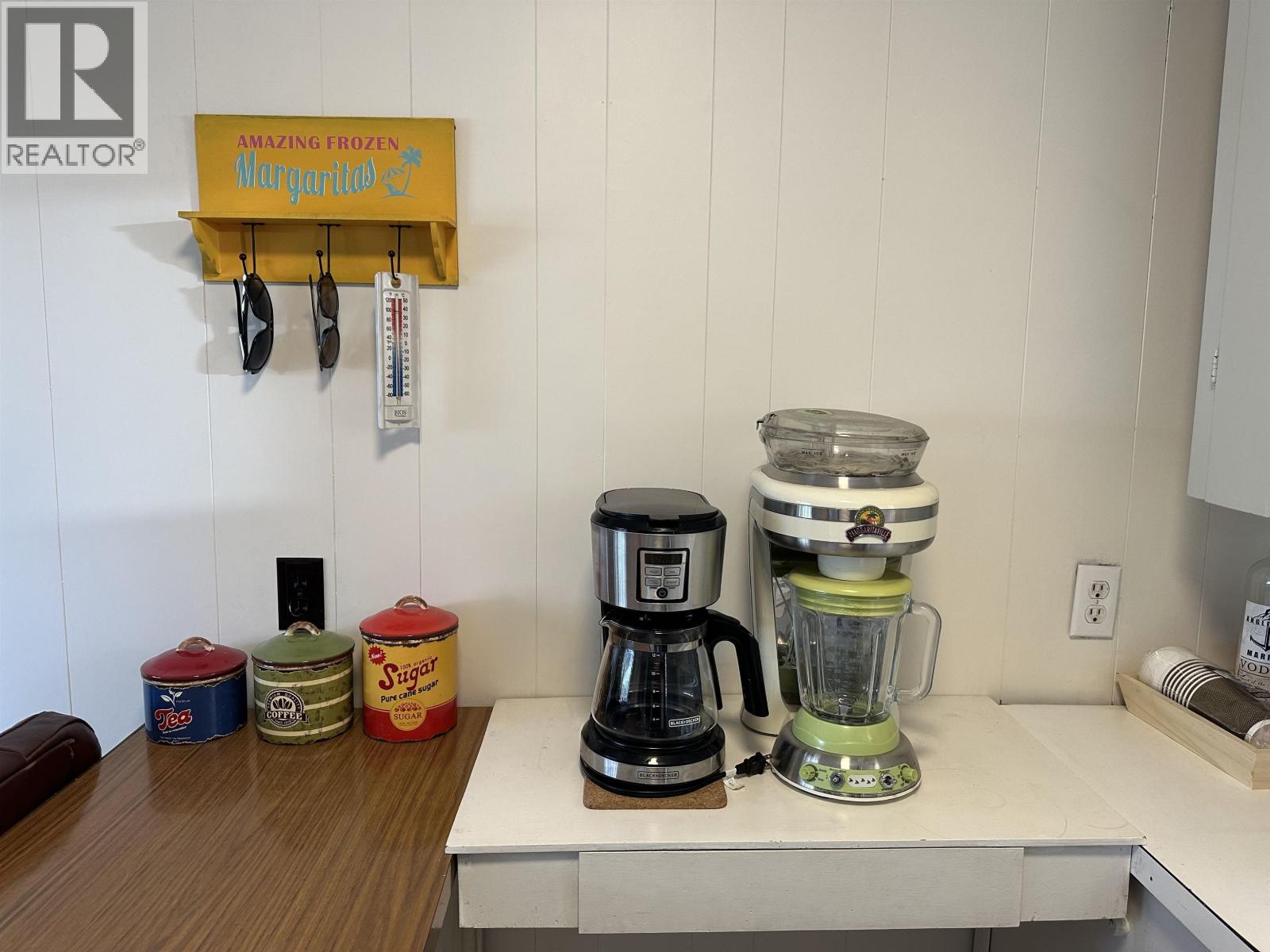 882 S Green Lake Road, 70 Mile House, British Columbia  V0K 2K2 - Photo 6 - R3098847