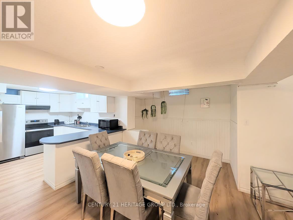 378 Dorchester Street, Newmarket, Ontario  L3Y 7Z3 - Photo 6 - N12872566