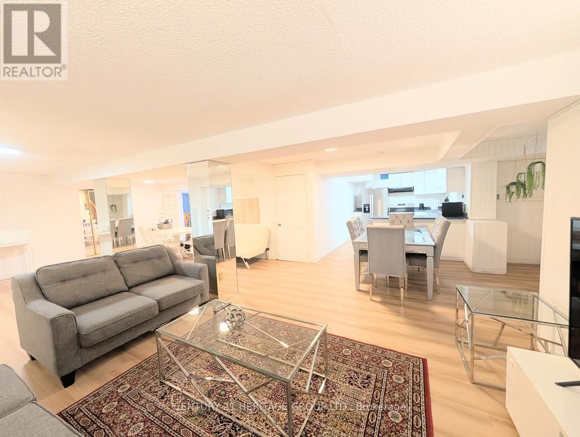 378 Dorchester Street, Newmarket, Ontario  L3Y 7Z3 - Photo 8 - N12872566