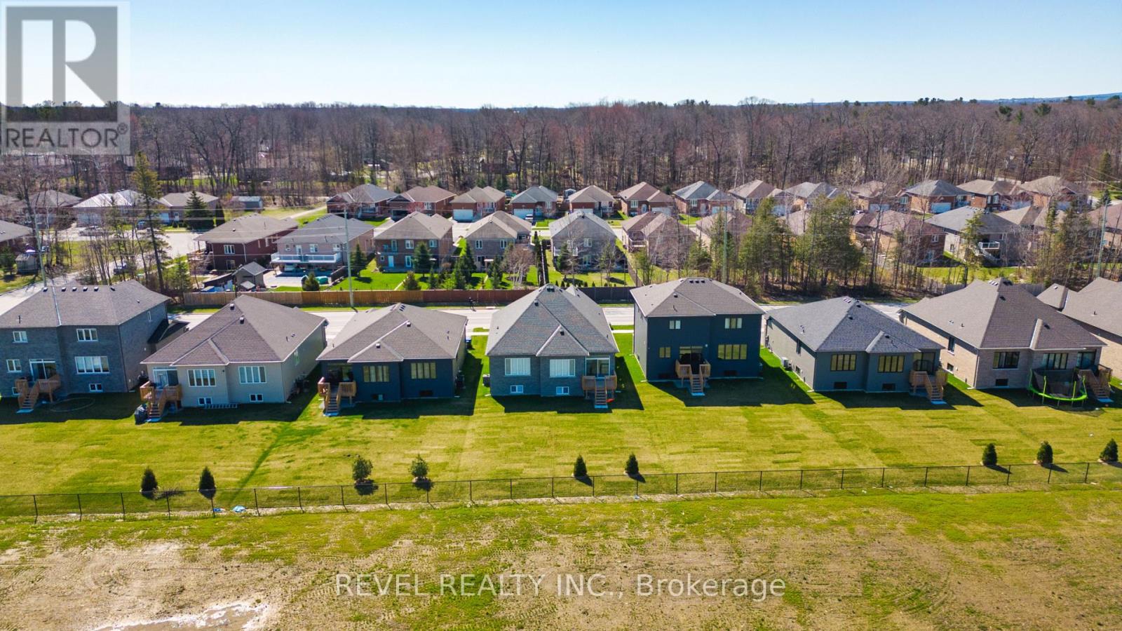 220 Ramblewood Drive, Wasaga Beach, Ontario  L9Z 2B2 - Photo 30 - S12872526