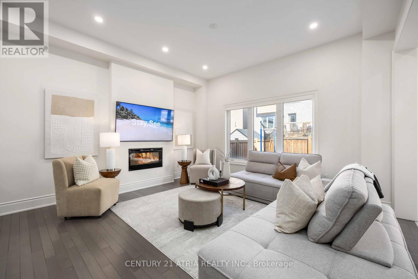 109 Vantage Loop, Newmarket, Ontario  L3X 0K8 - Photo 4 - N12870076