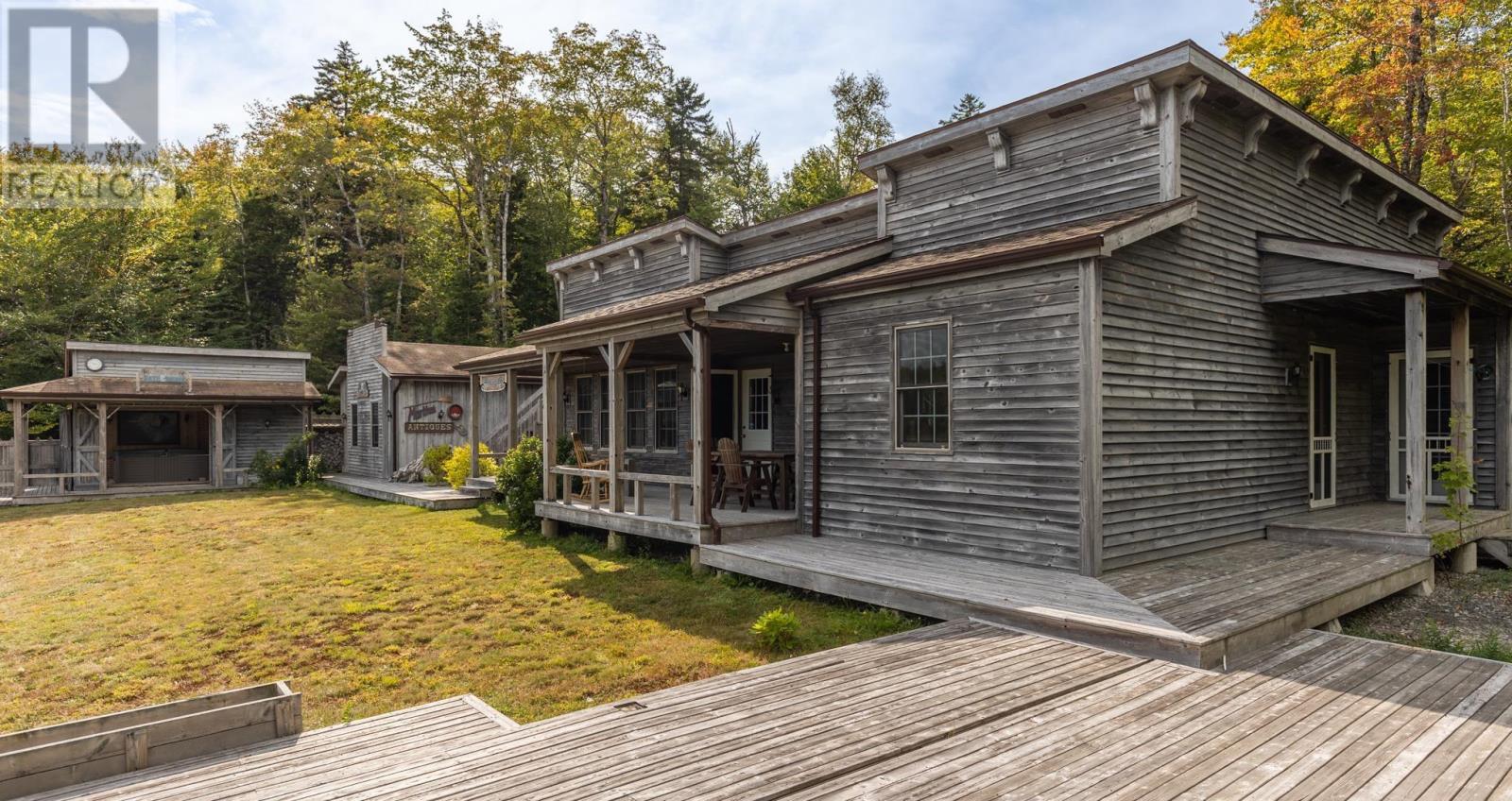 240 Pine Prince Drive, Briar Lake, Nova Scotia  B0W 2Y0 - Photo 3 - 202523794