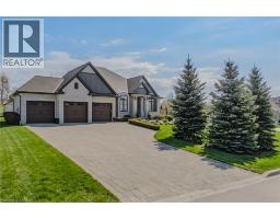 5 MOORE Boulevard, Brantford, Ontario