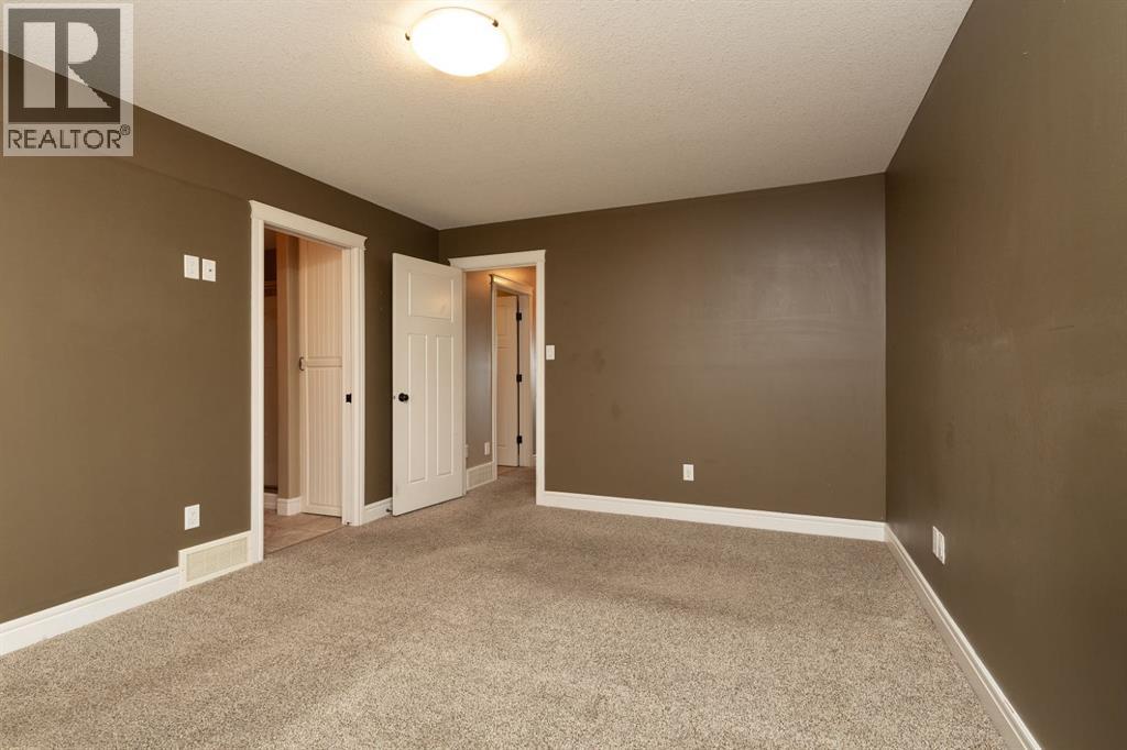 877 Mt Sundance Manor W, Lethbridge, Alberta  T1J 1X5 - Photo 15 - A2284319