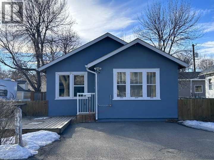 516 12a Street N, Lethbridge, Alberta  T1H 2J7 - Photo 1 - A2289318