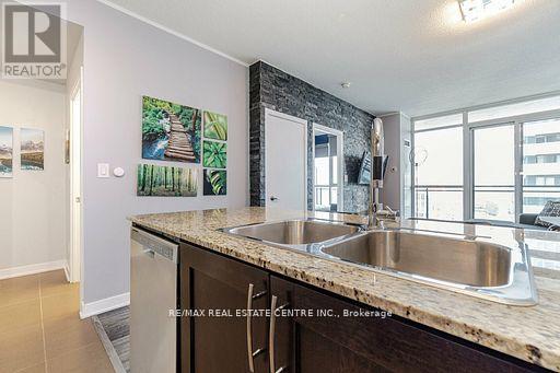 3310 - 4070 Confederation Pkwy Parkway, Mississauga, Ontario  L5B 0E9 - Photo 11 - W12872322