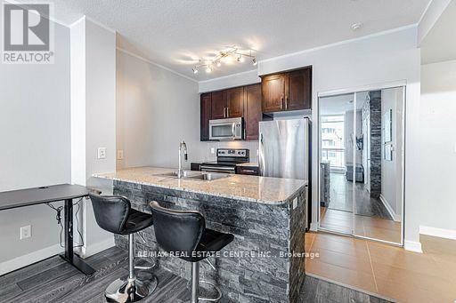 3310 - 4070 Confederation Pkwy Parkway, Mississauga, Ontario  L5B 0E9 - Photo 6 - W12872322