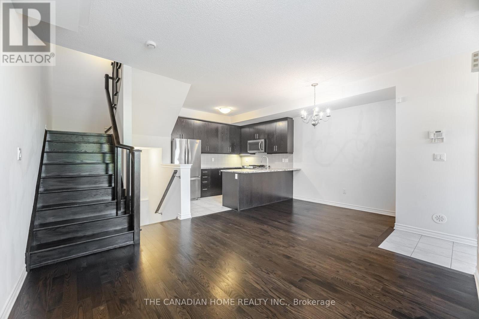 # 40 - 636 Evans Avenue, Toronto, Ontario  M8W 2W6 - Photo 12 - W12872570