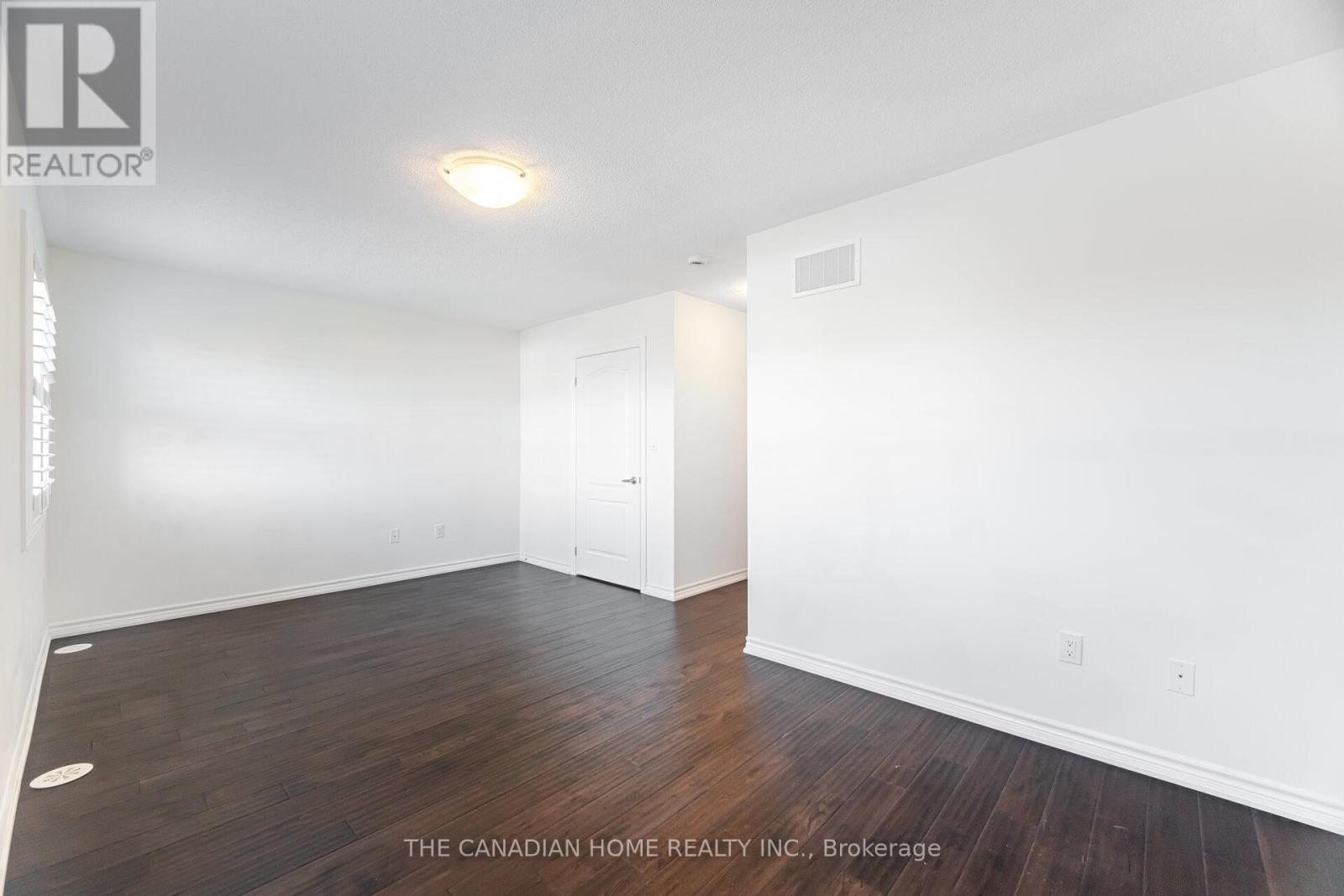 # 40 - 636 Evans Avenue, Toronto, Ontario  M8W 2W6 - Photo 18 - W12872570