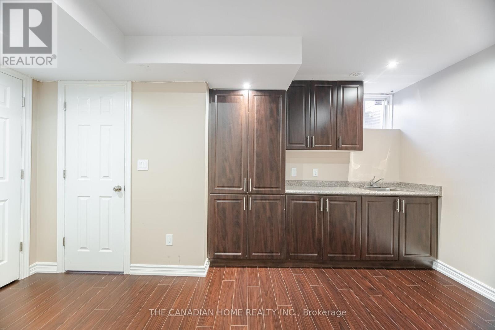 # 40 - 636 Evans Avenue, Toronto, Ontario  M8W 2W6 - Photo 29 - W12872570