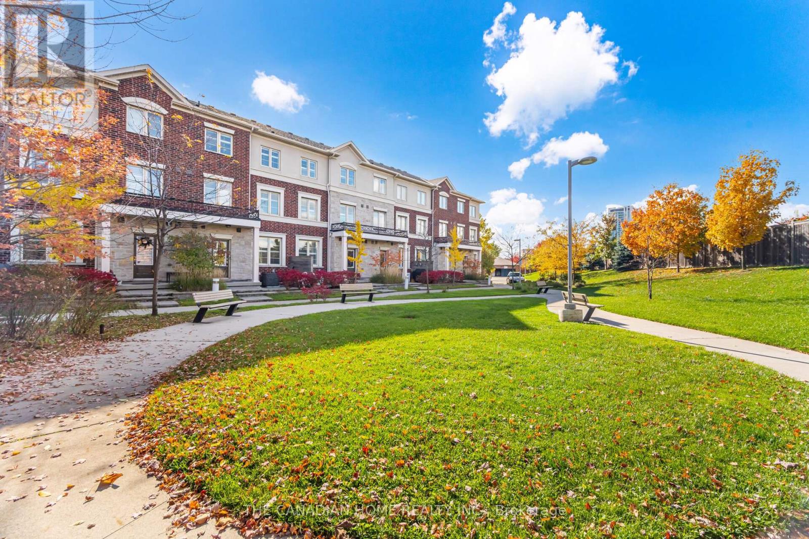 # 40 - 636 Evans Avenue, Toronto, Ontario  M8W 2W6 - Photo 39 - W12872570