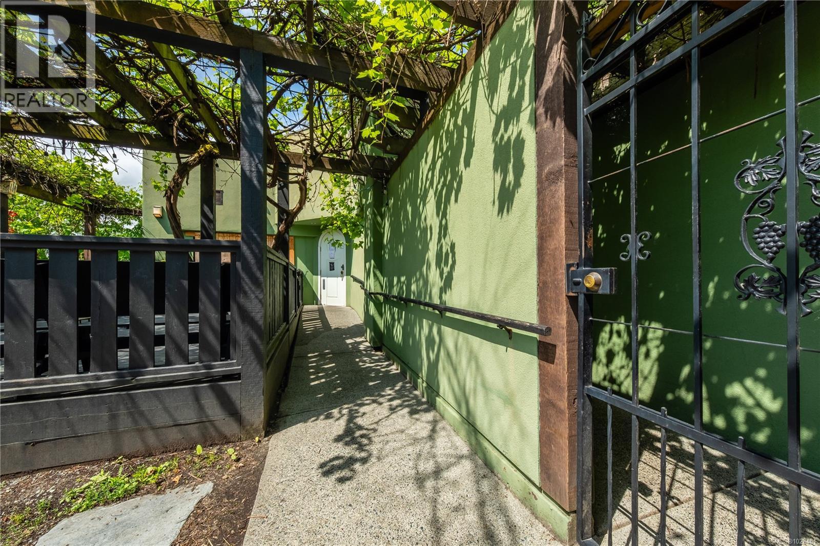 77 & 85 Skinner St, Nanaimo, British Columbia  V9R 5G9 - Photo 4 - 1028481