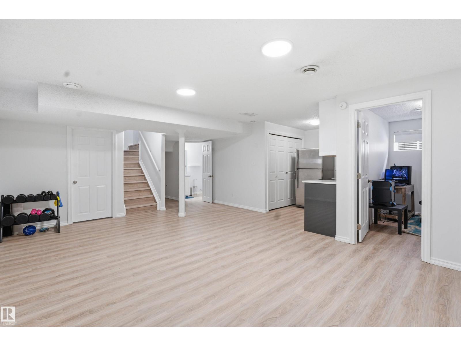 467 Ainslie Crescent Sw, Edmonton, Alberta  T6W 0H7 - Photo 29 - E4476909