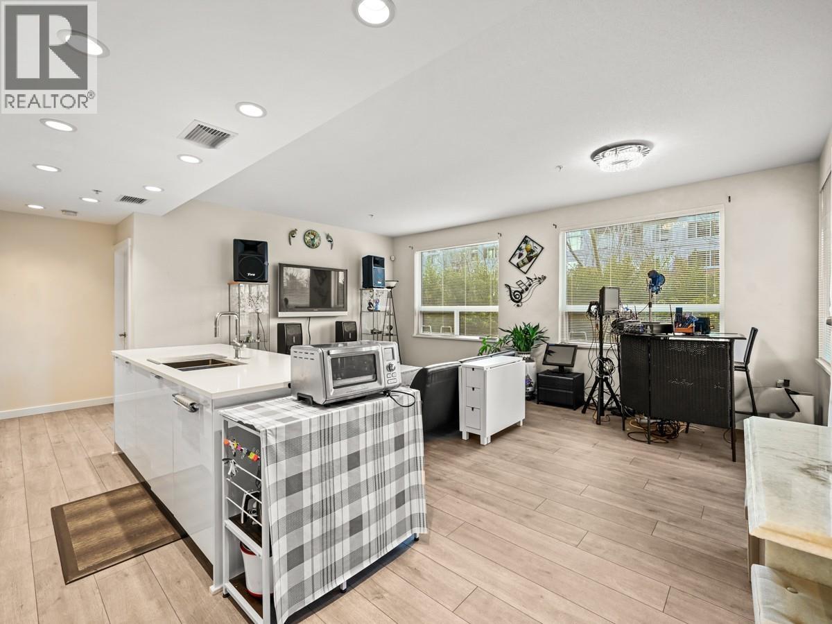 102 9213 Odlin Road, Richmond, British Columbia V6X 0V5 - Photo 3 - R3091591