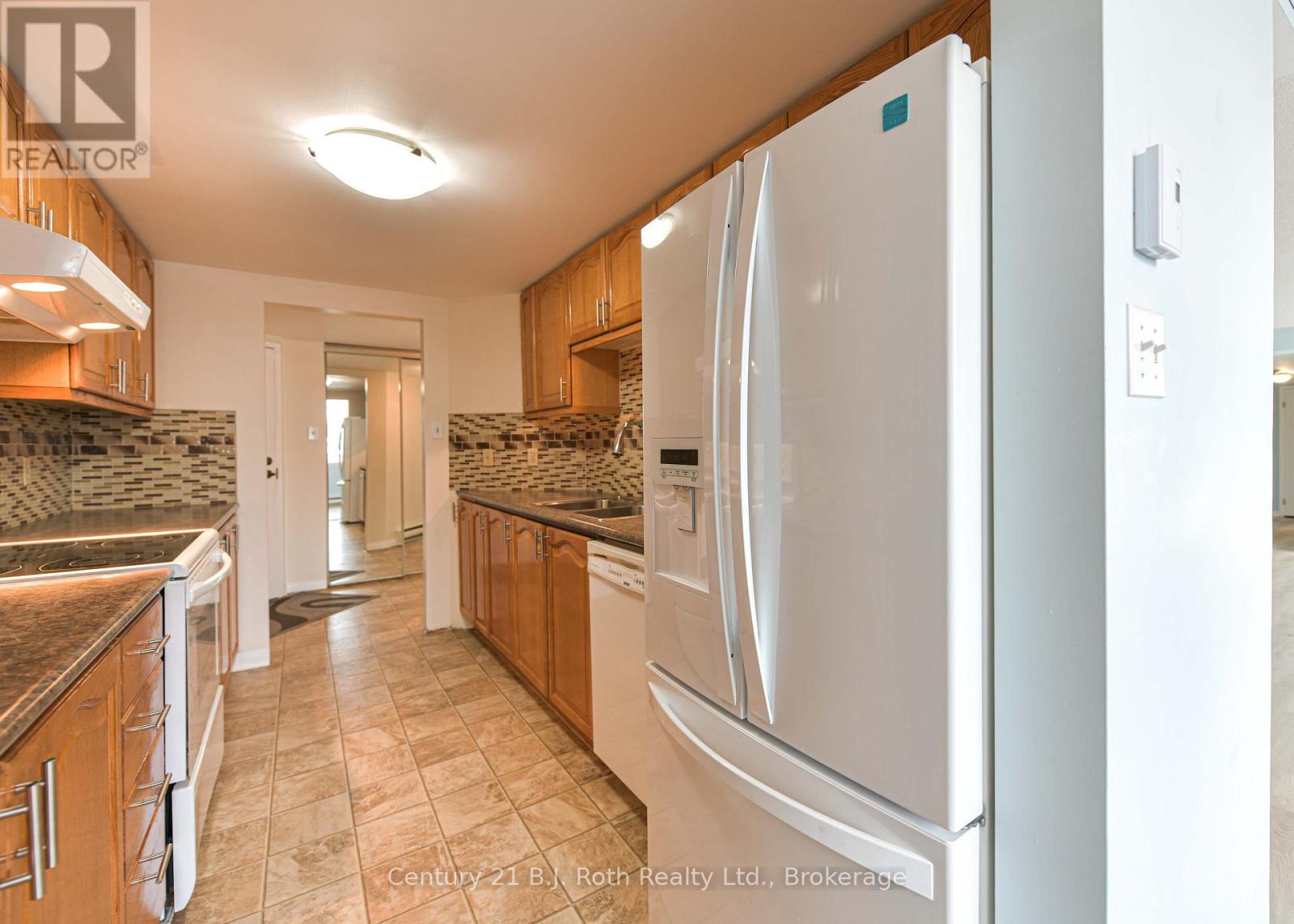 104 - 95 Matchedash Street N, Orillia, Ontario  L3V 4T9 - Photo 10 - S12761550