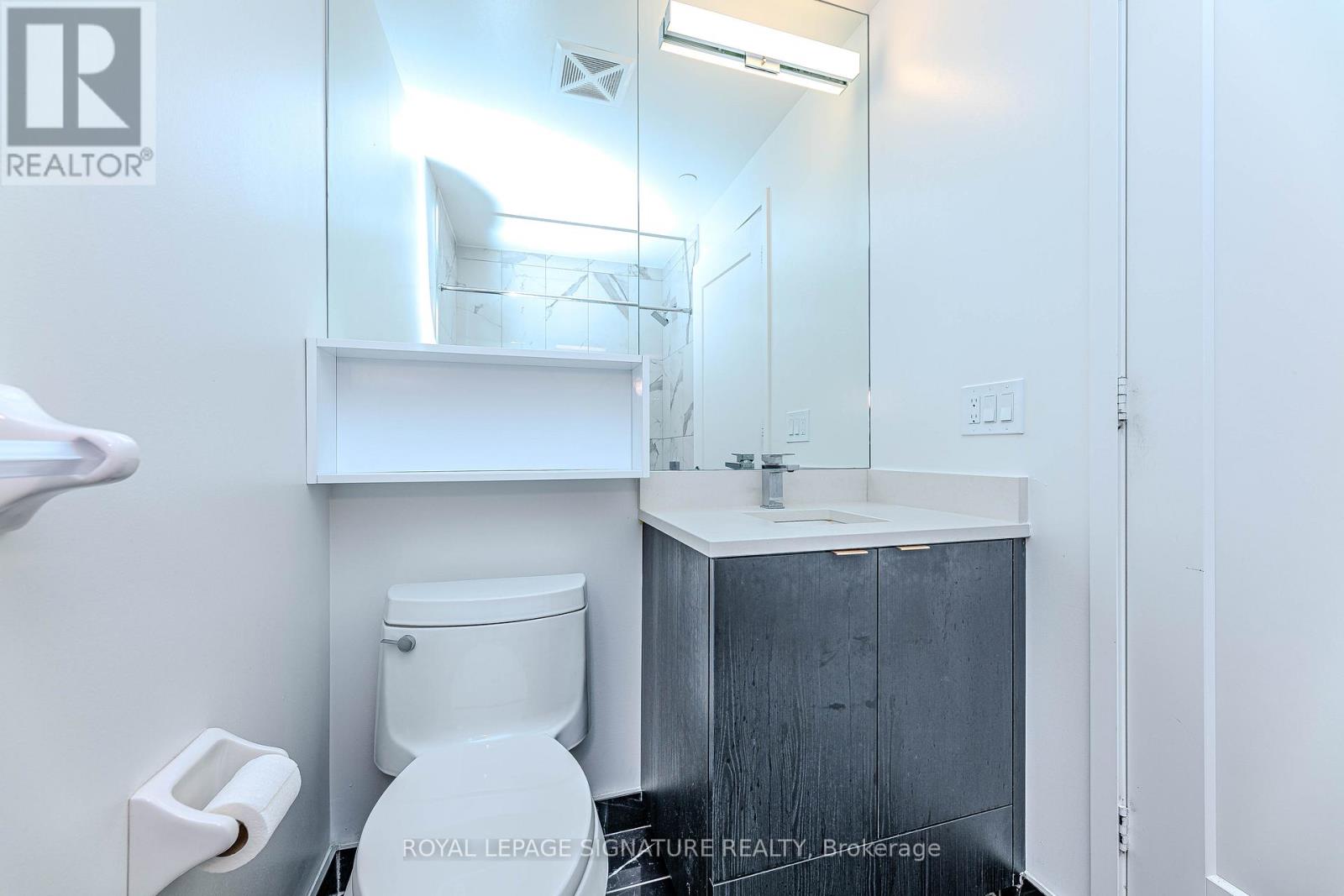 2616 - 70 Princess Street, Toronto, Ontario  M5A 0X6 - Photo 10 - C12709446