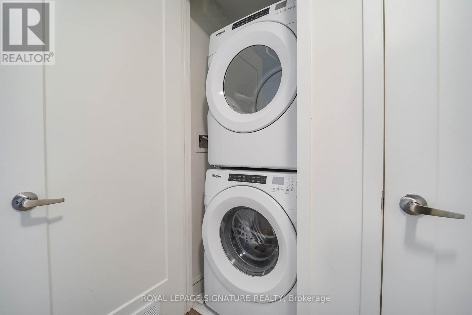 2616 - 70 Princess Street, Toronto, Ontario  M5A 0X6 - Photo 8 - C12709446