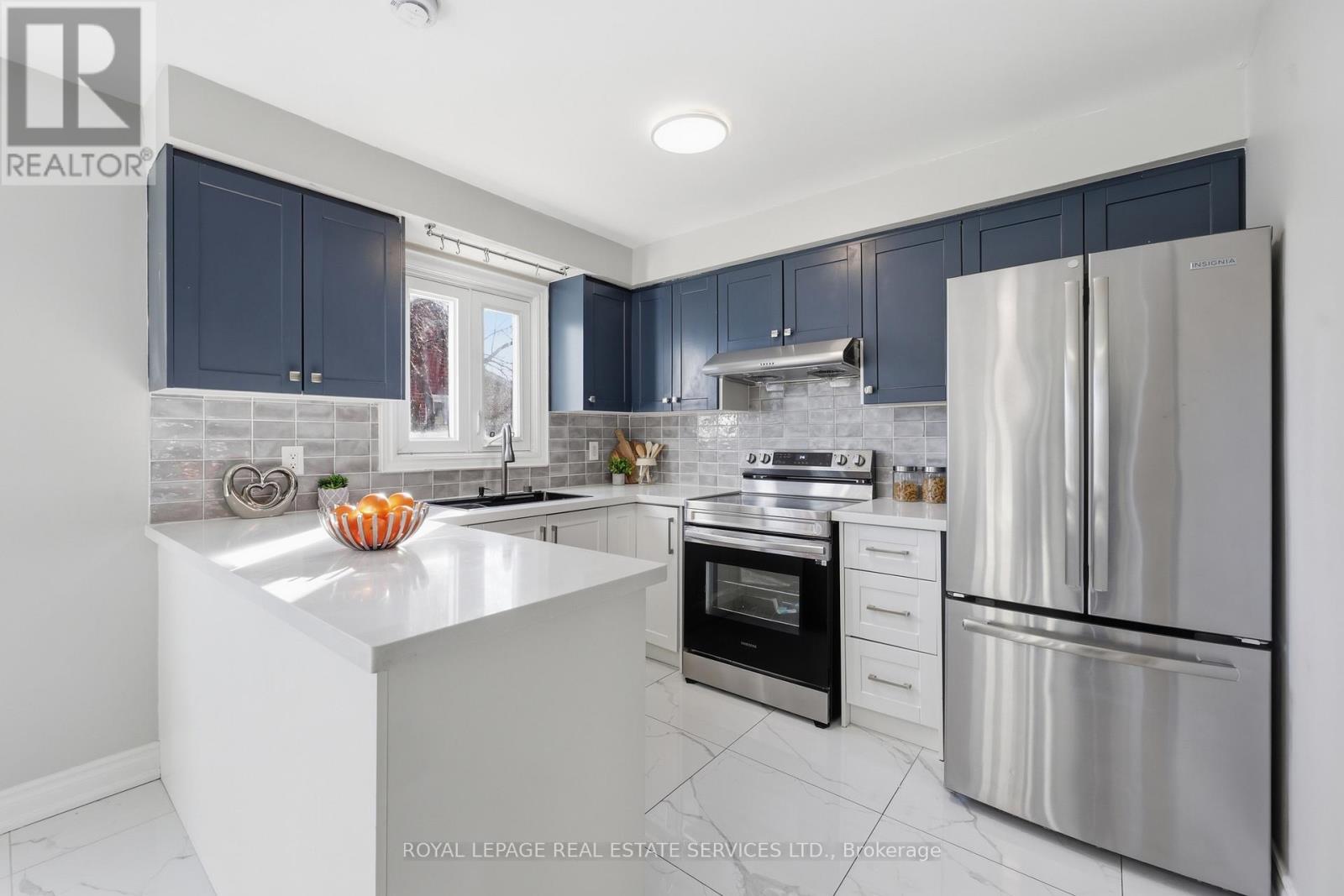 4134 Murray Hill Crescent, Mississauga, Ontario  L5C 4H8 - Photo 22 - W12871994