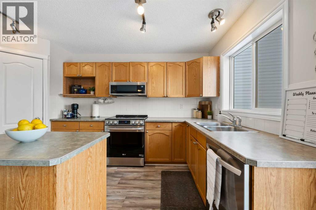 8 Chapalina Crescent Se, Calgary, Alberta  T2X 3R3 - Photo 17 - A2292229