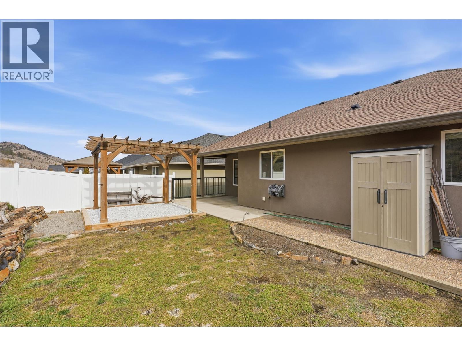 2023 Saddleback Drive, Kamloops, British Columbia  V2B 0A6 - Photo 22 - 10378884