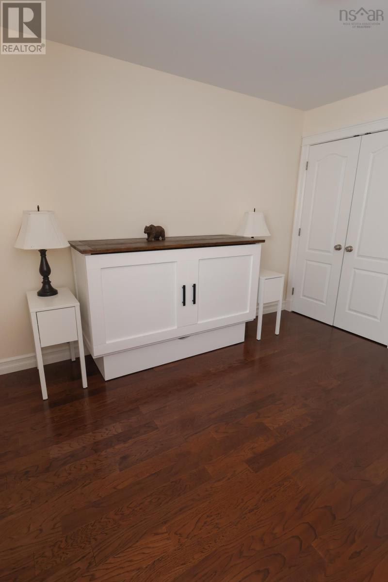 40 Dr Ernst Court, Bridgewater, Nova Scotia  B4V 9A3 - Photo 23 - 202604354