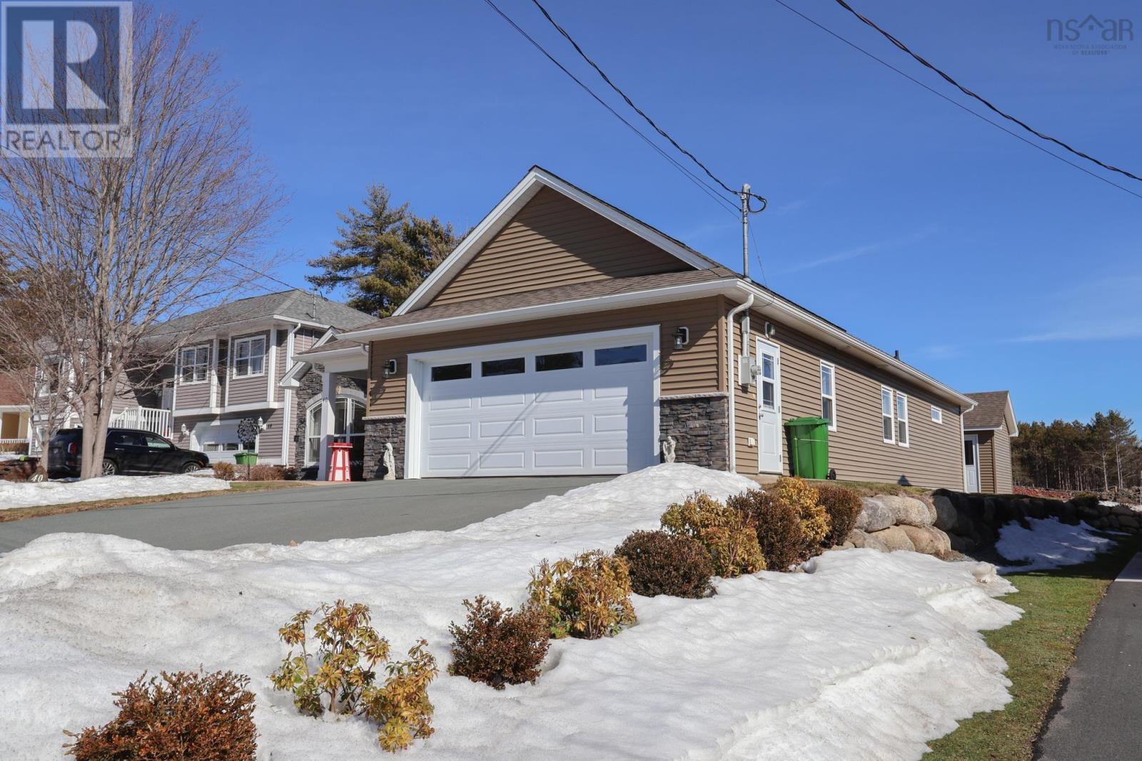 40 Dr Ernst Court, Bridgewater, Nova Scotia  B4V 9A3 - Photo 34 - 202604354