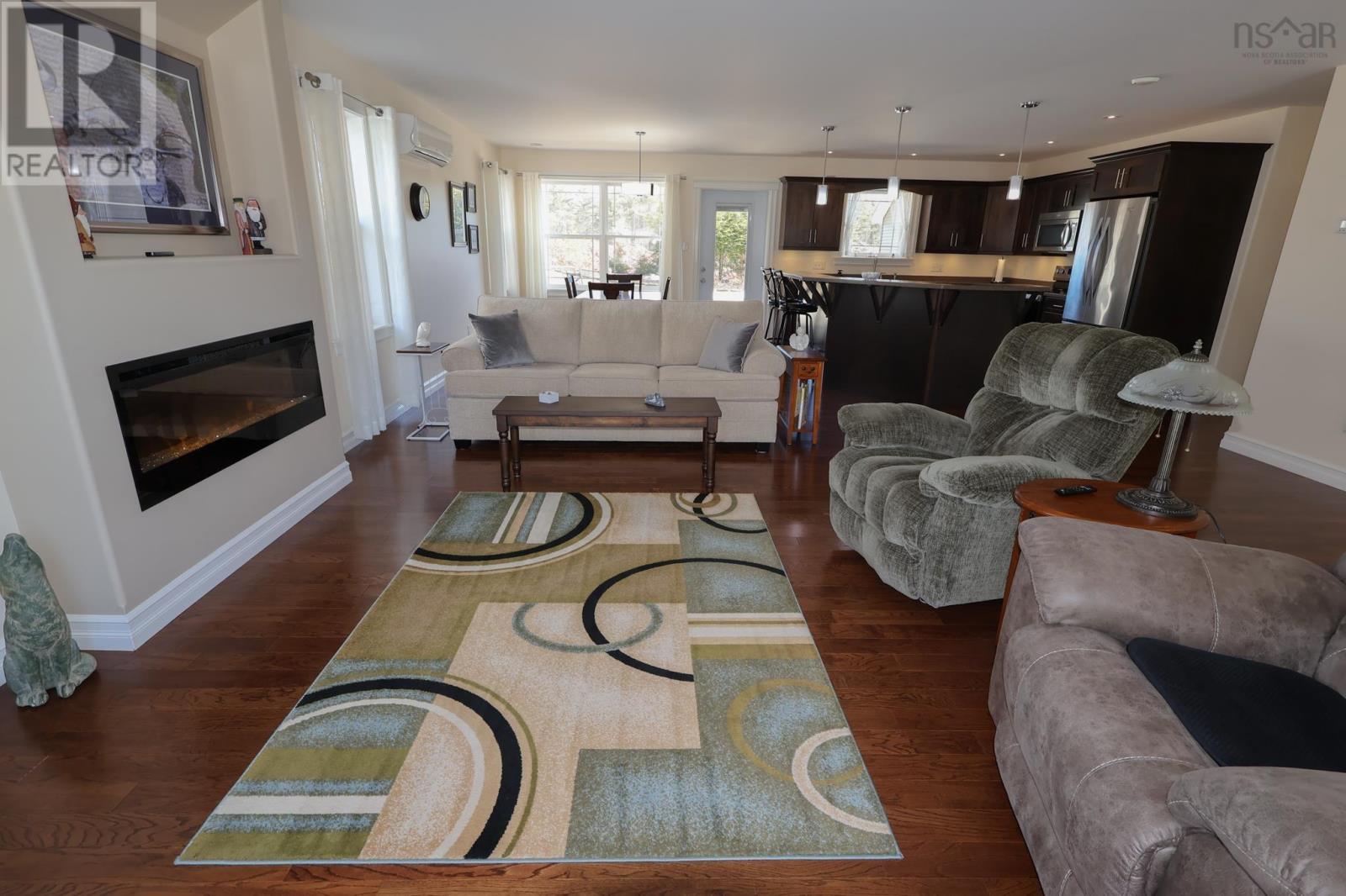 40 Dr Ernst Court, Bridgewater, Nova Scotia  B4V 9A3 - Photo 9 - 202604354