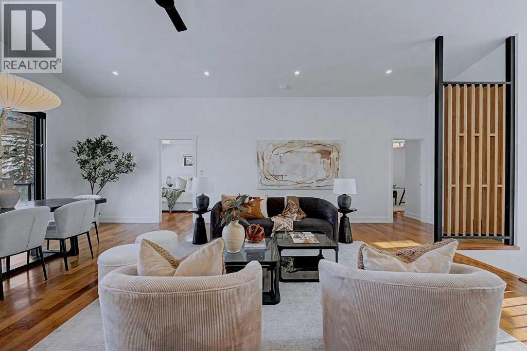 7220 Bow Crescent Nw, Calgary, Alberta  T3B 2B9 - Photo 11 - A2286608