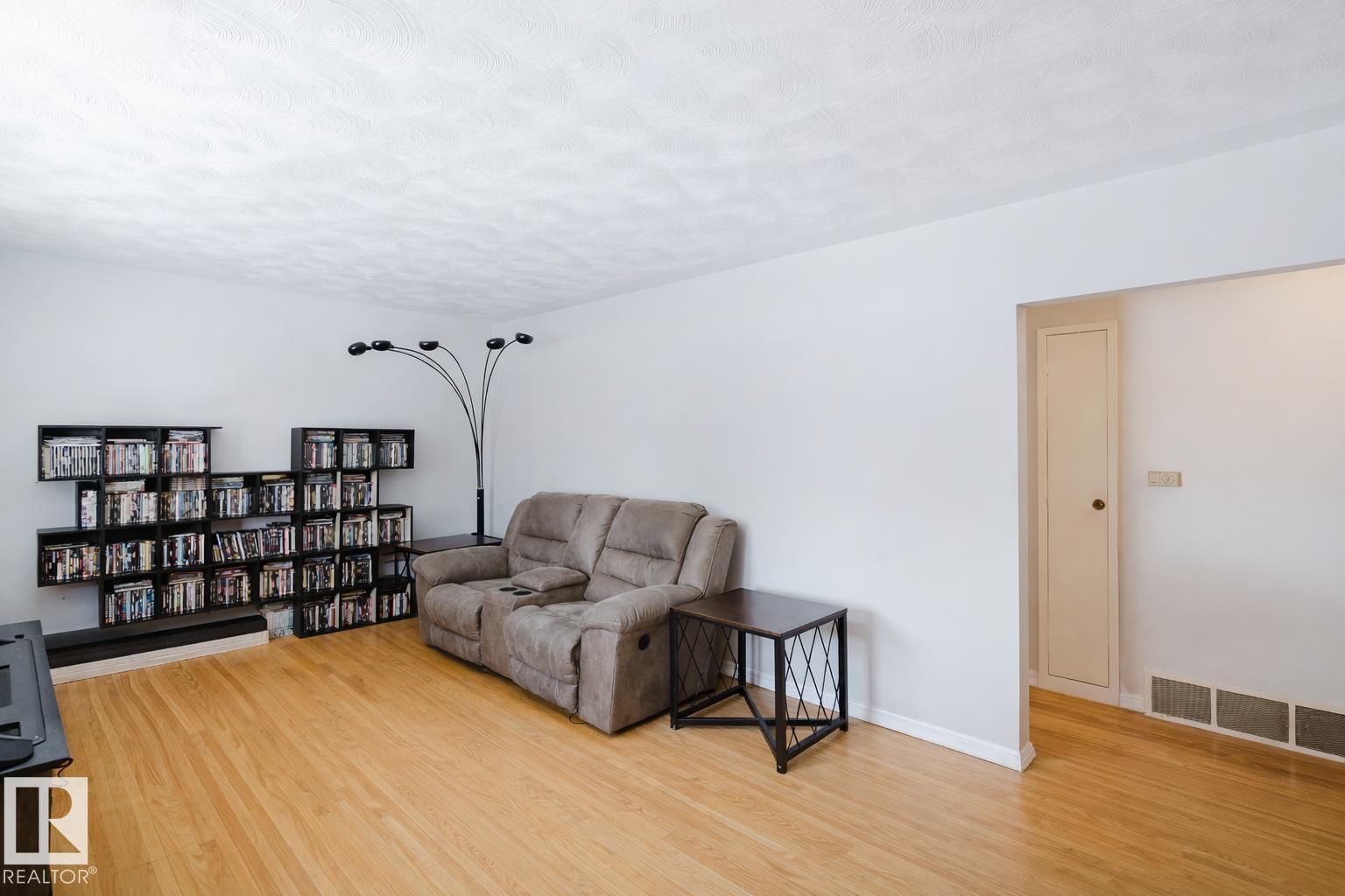 13307 124 St Nw, Edmonton, Alberta  T5L 0R3 - Photo 3 - E4476735