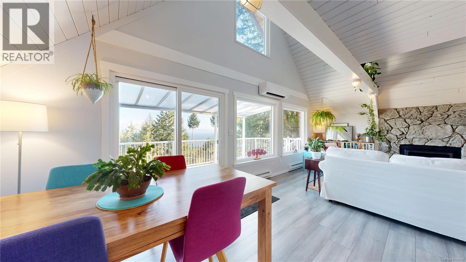 1520 Wild Cherry Terr, Gabriola Island, British Columbia  V0R 1X5 - Photo 6 - 1028035