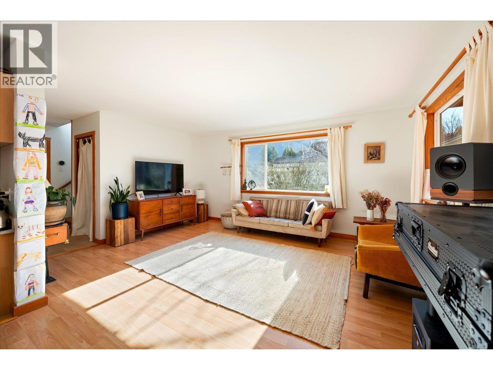 1045 Northridge Drive, Squamish, British Columbia  V0N 3G0 - Photo 5 - R3093755