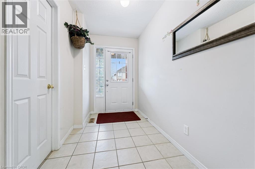 535 Blue Beech Boulevard, Waterloo, Ontario  N2V 2T4 - Photo 4 - 40809954