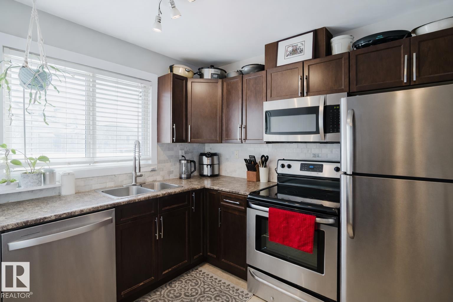 11611 145 Av Nw, Edmonton, Alberta  T5X 1M1 - Photo 8 - E4476734