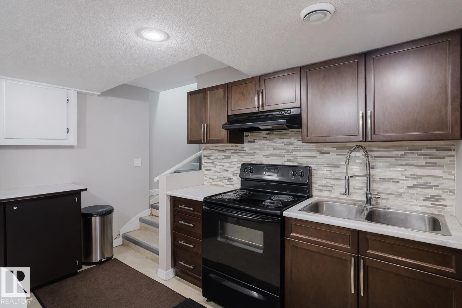 11611 145 Av Nw, Edmonton, Alberta  T5X 1M1 - Photo 16 - E4476734