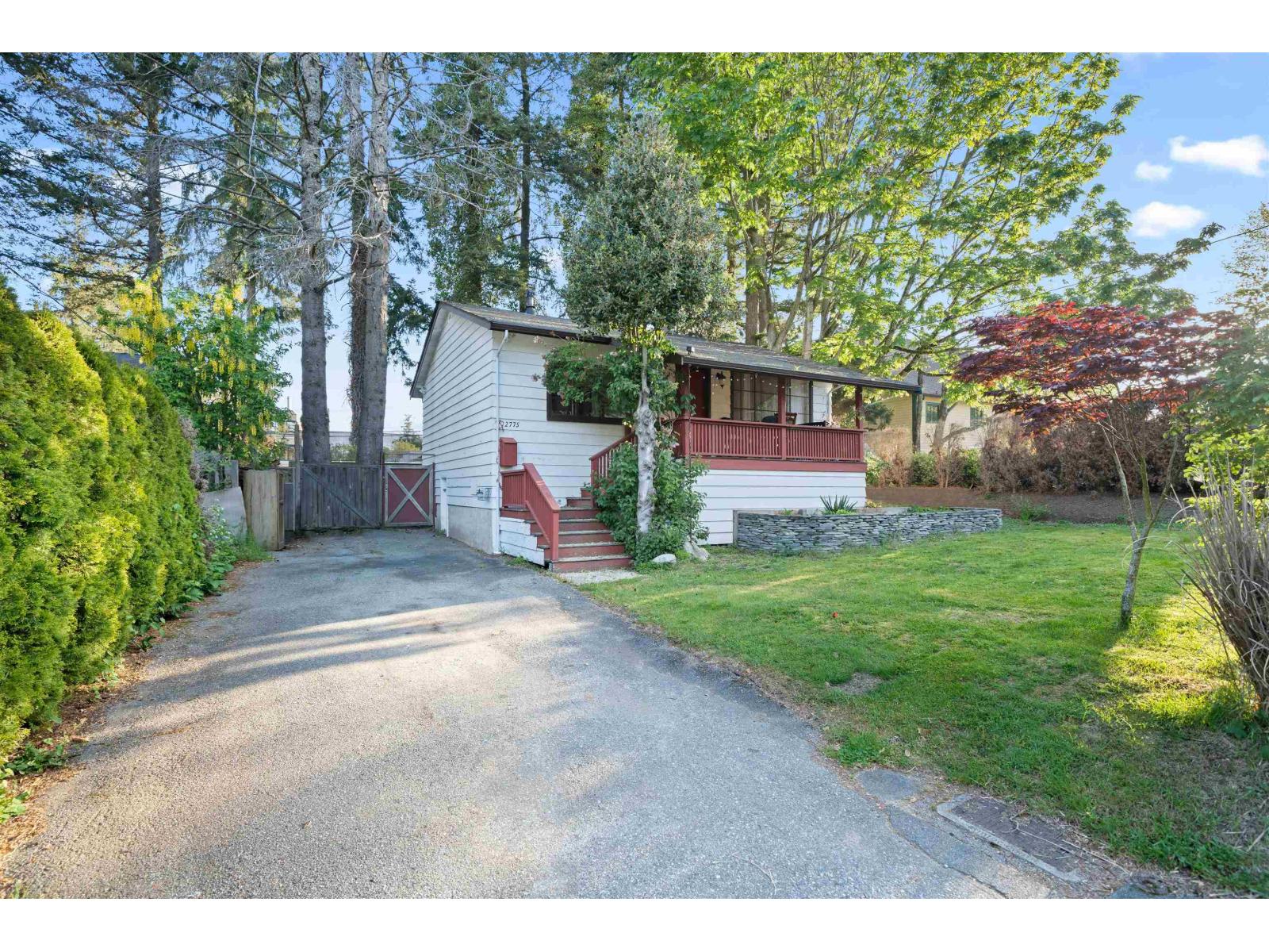 12775 15a Avenue, Surrey, British Columbia  V4A 1L9 - Photo 2 - R3098290