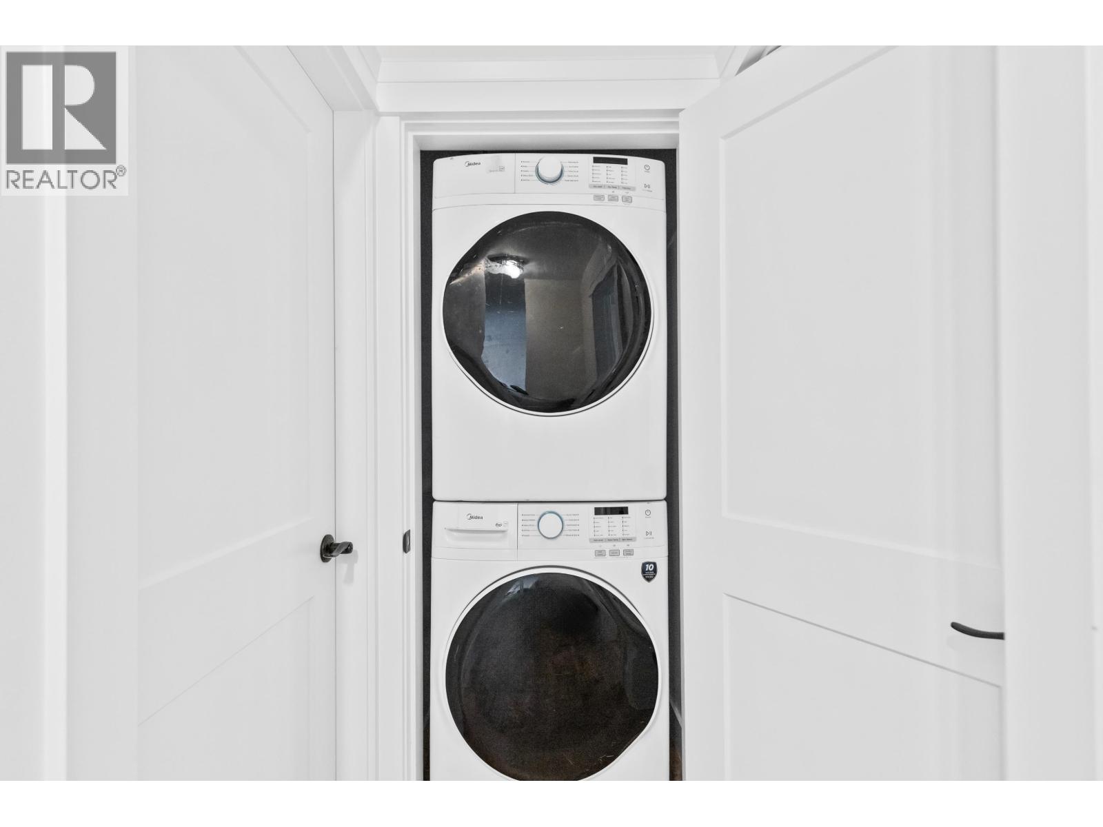 21099 Berry Avenue, Maple Ridge, British Columbia  V2X 7V3 - Photo 22 - R3098159