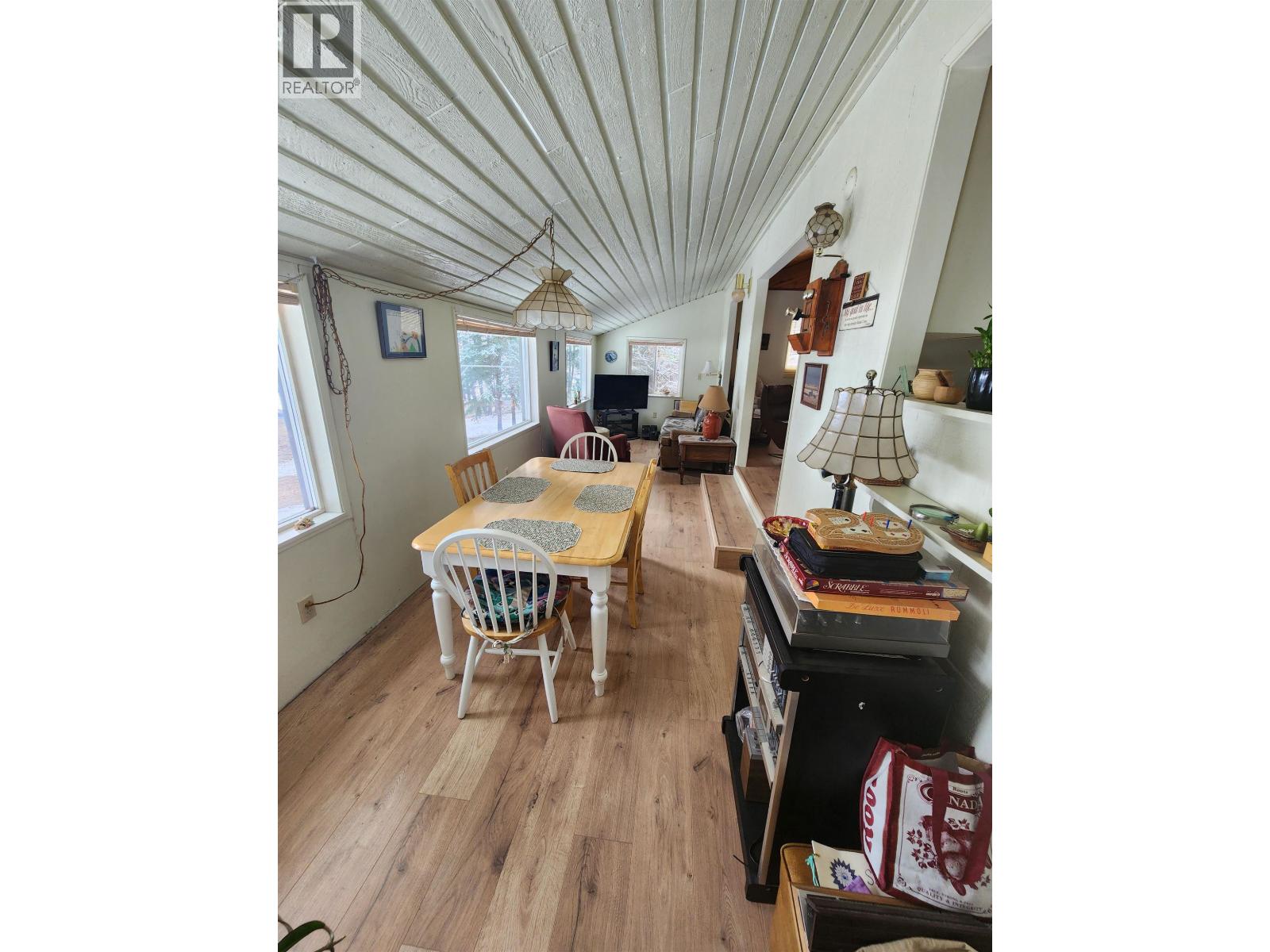 7344 E Young Lake Road, 70 Mile House, British Columbia  V0K 2K2 - Photo 27 - R3098853