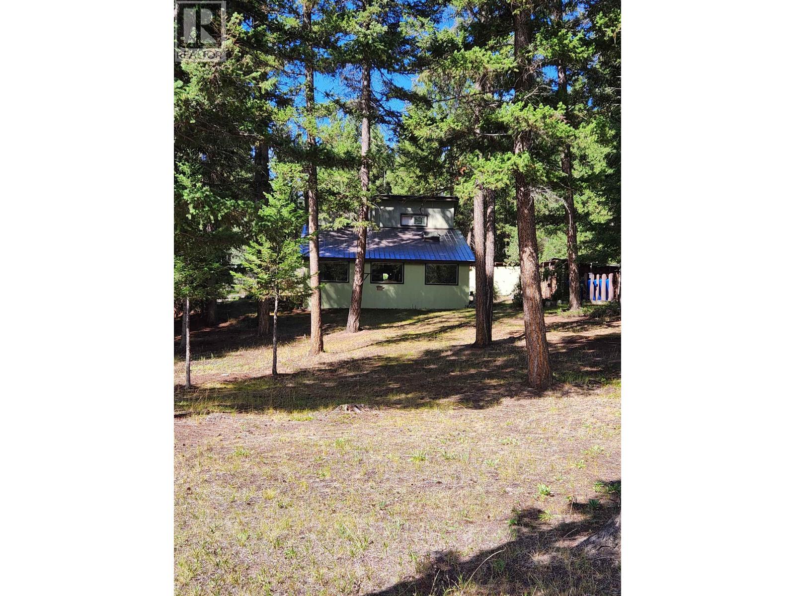 7344 E Young Lake Road, 70 Mile House, British Columbia  V0K 2K2 - Photo 31 - R3098853
