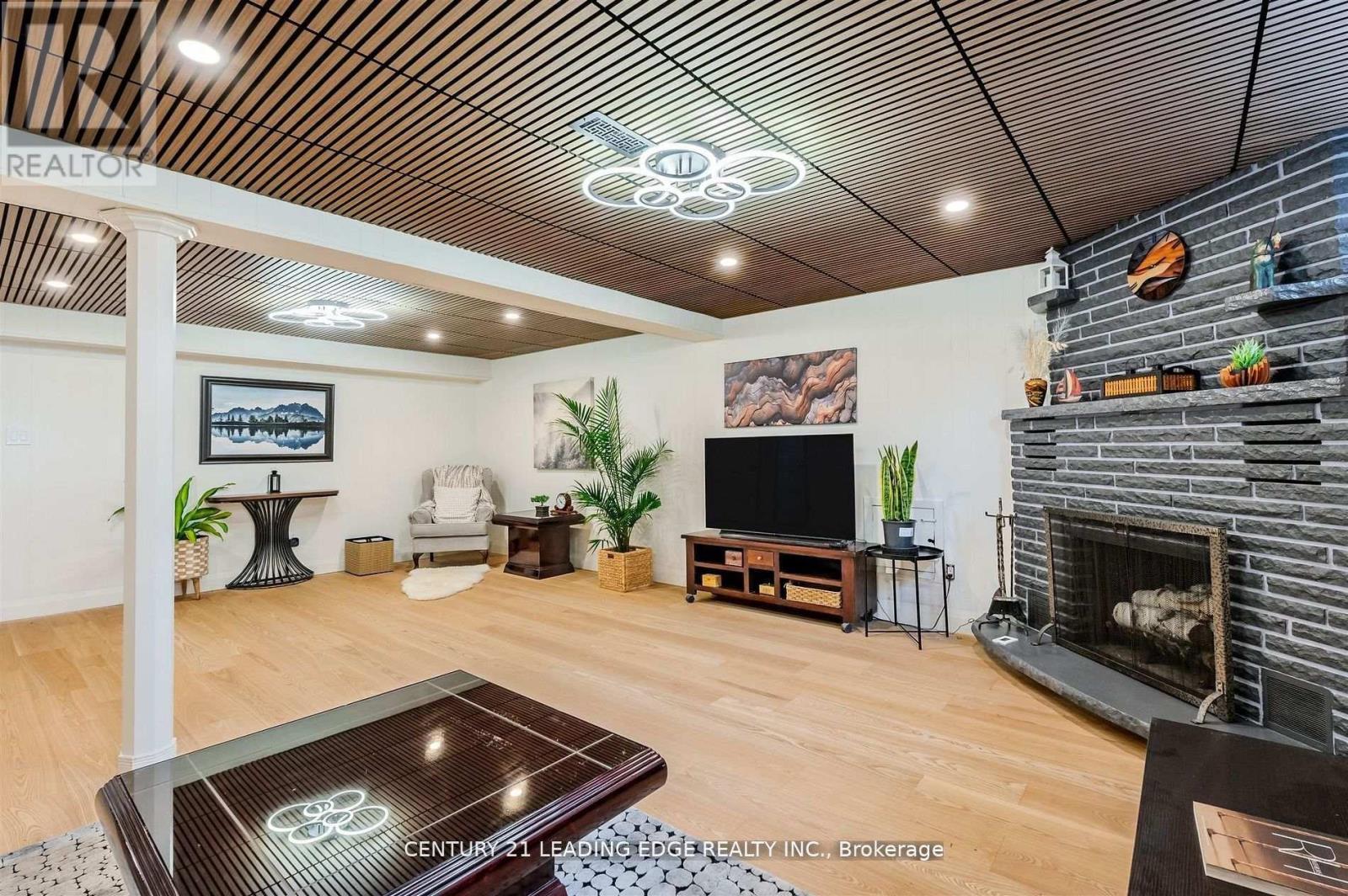 112 Wyndcliff Crescent, Toronto, Ontario  M4A 2K3 - Photo 27 - C12868264