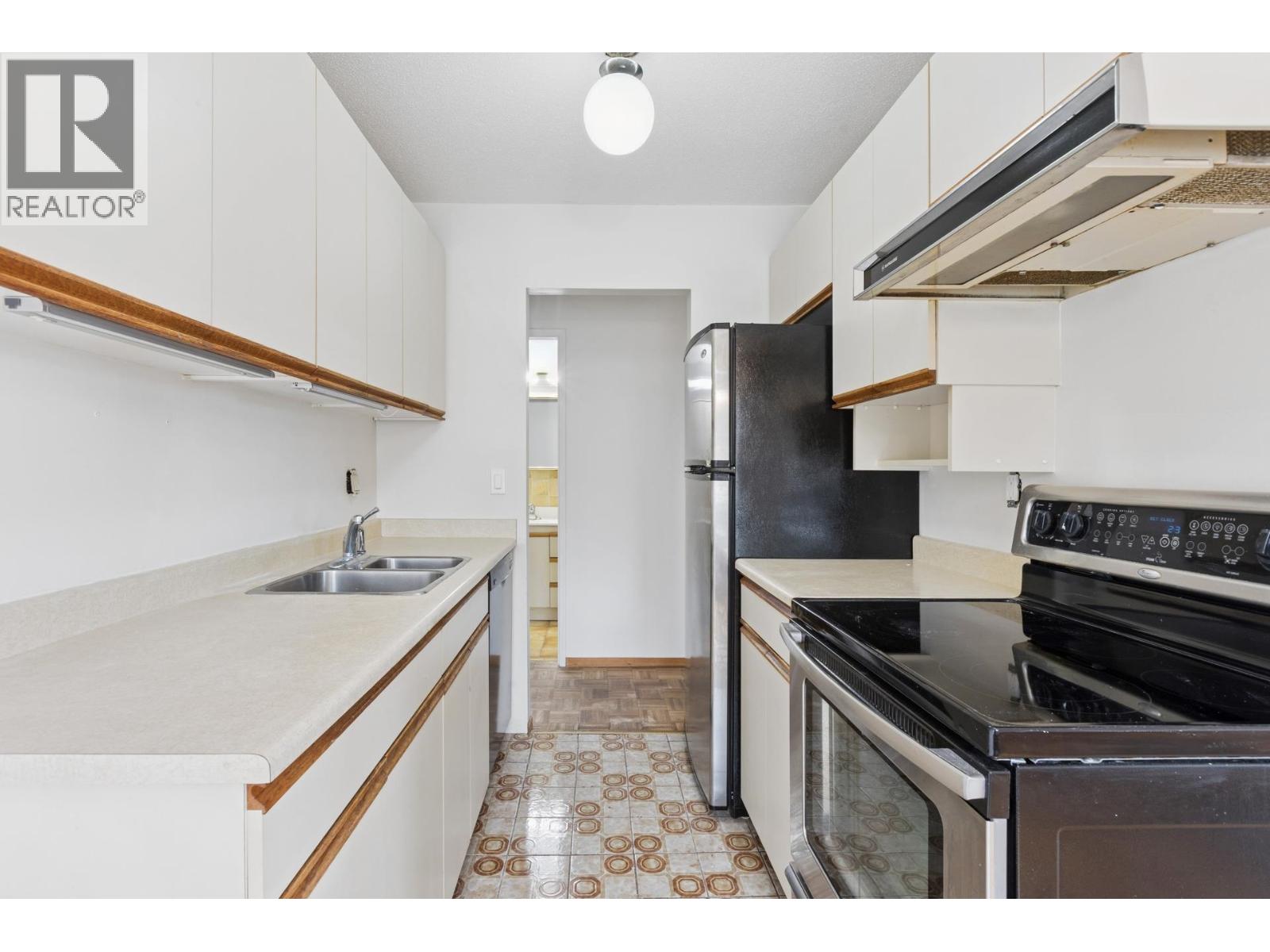 211 155 E 5th Street, North Vancouver, British Columbia  V7L 1L3 - Photo 24 - R3098767