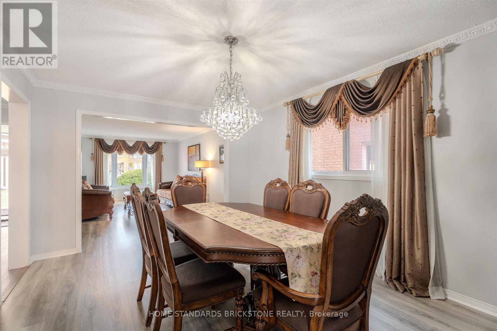 4538 Penhallow Road, Mississauga, Ontario  L5V 1E7 - Photo 10 - W12864988