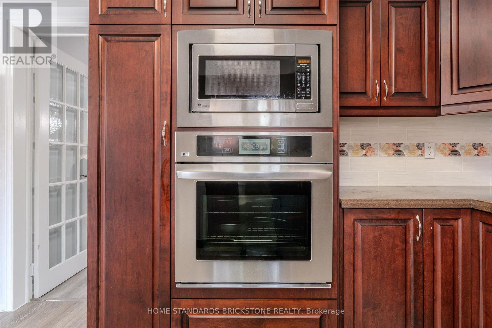 4538 Penhallow Road, Mississauga, Ontario  L5V 1E7 - Photo 15 - W12864988