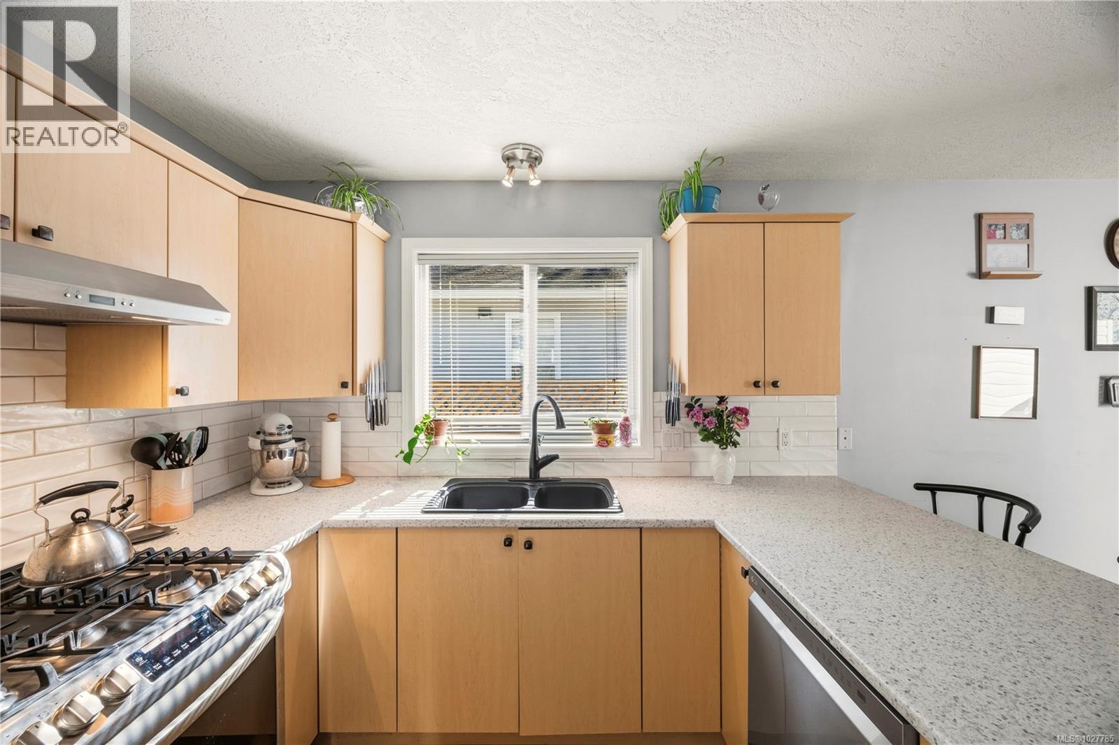 57 7570 Tetayut Rd, Central Saanich, British Columbia  V8M 2H4 - Photo 12 - 1027785