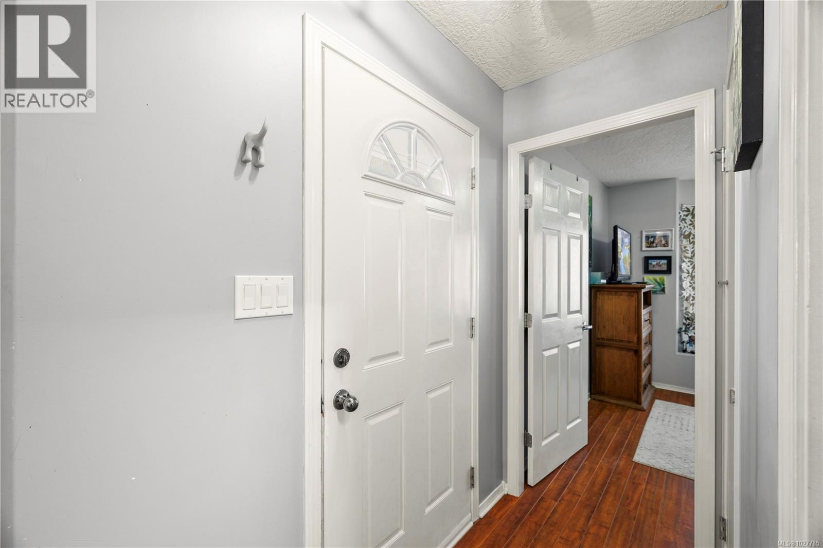 57 7570 Tetayut Rd, Central Saanich, British Columbia  V8M 2H4 - Photo 2 - 1027785