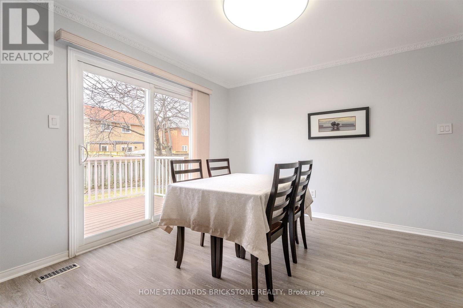 4538 Penhallow Road, Mississauga, Ontario  L5V 1E7 - Photo 17 - W12864988