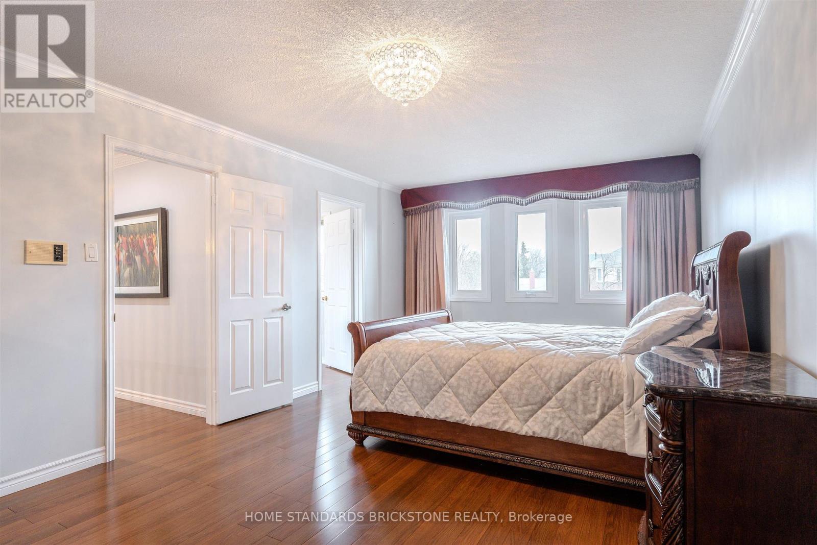 4538 Penhallow Road, Mississauga, Ontario  L5V 1E7 - Photo 26 - W12864988